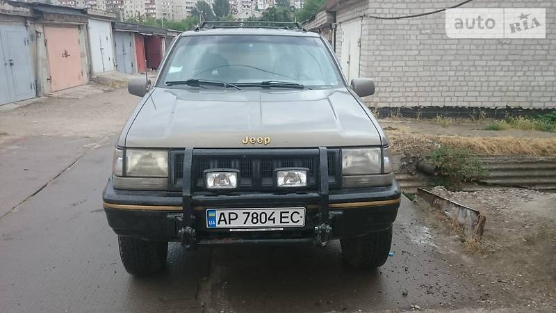 Внедорожник / Кроссовер Jeep Grand Cherokee 1994 в Запорожье