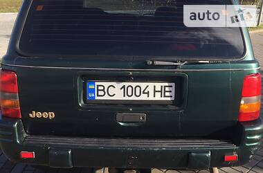 Позашляховик / Кросовер Jeep Grand Cherokee 1995 в 