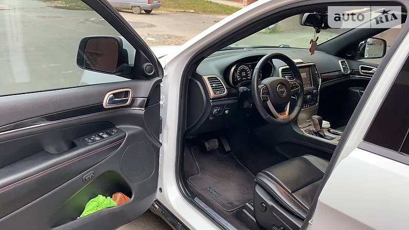 Позашляховик / Кросовер Jeep Grand Cherokee 2016 в Чорткові