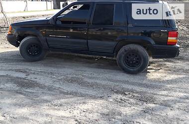Внедорожник / Кроссовер Jeep Grand Cherokee 1998 в 