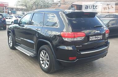 Позашляховик / Кросовер Jeep Grand Cherokee 2015 в 