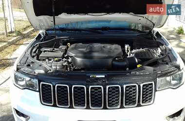 Позашляховик / Кросовер Jeep Grand Cherokee 2016 в Сумах
