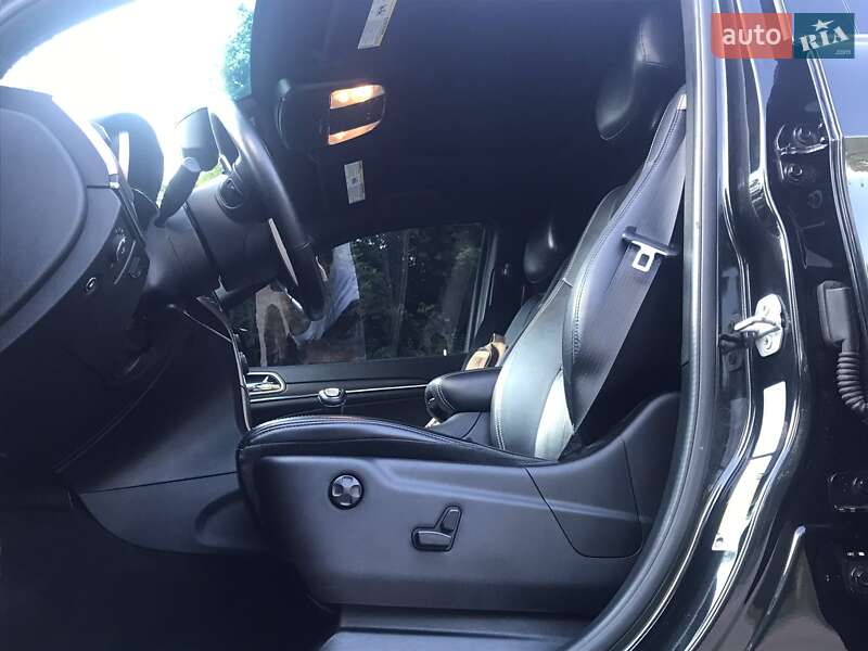 Внедорожник / Кроссовер Jeep Grand Cherokee 2015 в Житомире