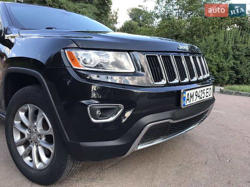Внедорожник / Кроссовер Jeep Grand Cherokee 2015 в Житомире