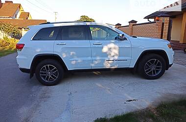 Внедорожник / Кроссовер Jeep Grand Cherokee 2017 в Полтаве