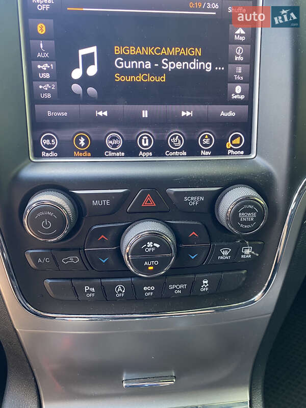 Внедорожник / Кроссовер Jeep Grand Cherokee 2017 в Киеве фото 17 Внедорожник / Кроссовер Jeep Grand Cherokee 2017 в Киеве