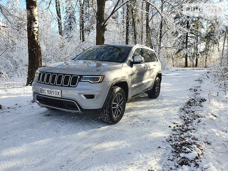 Внедорожник / Кроссовер Jeep Grand Cherokee 2017 в Львове