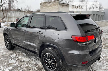 Внедорожник / Кроссовер Jeep Grand Cherokee 2016 в Ровно