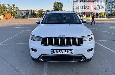 Позашляховик / Кросовер Jeep Grand Cherokee 2019 в 