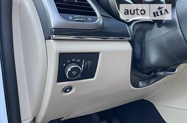 Позашляховик / Кросовер Jeep Grand Cherokee 2019 в 