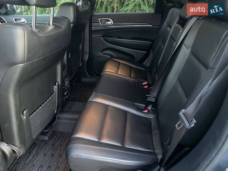 Внедорожник / Кроссовер Jeep Grand Cherokee 2019 в Киеве