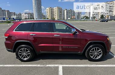 Позашляховик / Кросовер Jeep Grand Cherokee 2017 в Києві