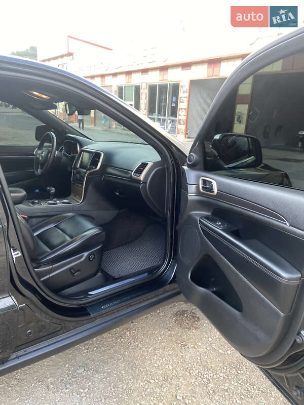 Внедорожник / Кроссовер Jeep Grand Cherokee 2015 в Славянске фото 9 Внедорожник / Кроссовер Jeep Grand Cherokee 2015 в Славянске