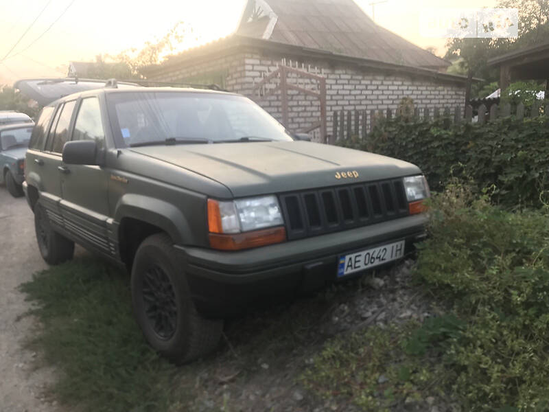 Позашляховик / Кросовер Jeep Grand Cherokee 1993 в Києві