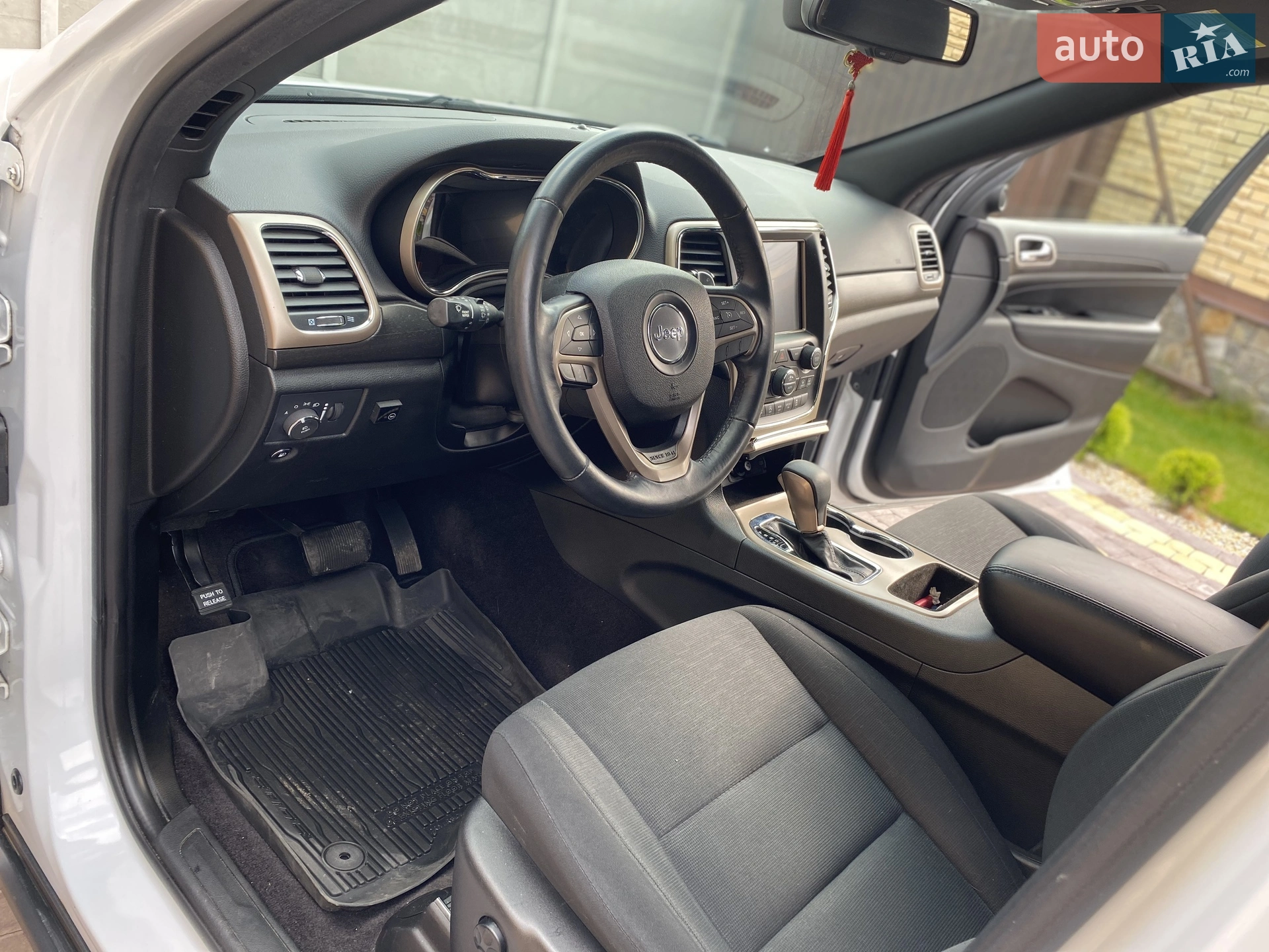 2016 Jeep Grand Cherokee - мініатюра 21