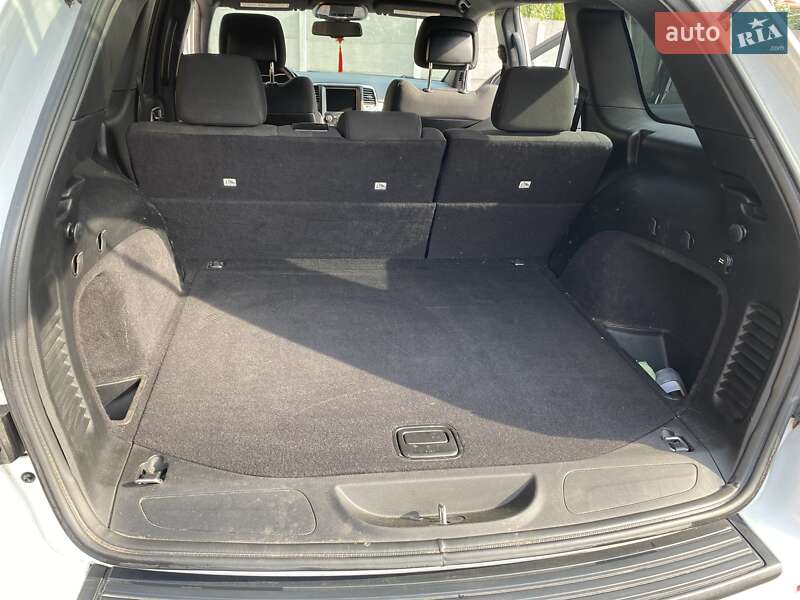 Внедорожник / Кроссовер Jeep Grand Cherokee 2016 в Виннице