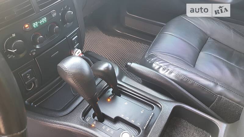 Внедорожник / Кроссовер Jeep Grand Cherokee 2003 в Одессе