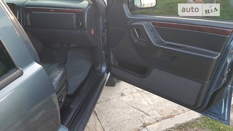 Внедорожник / Кроссовер Jeep Grand Cherokee 2003 в Одессе