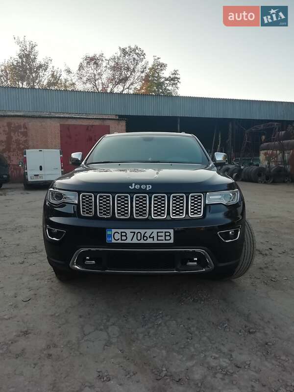 Внедорожник / Кроссовер Jeep Grand Cherokee 2017 в Чернигове