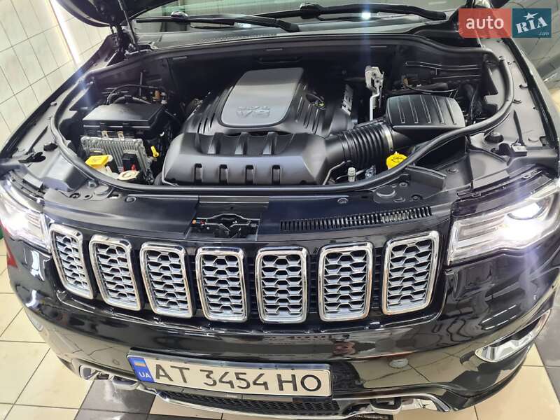 Внедорожник / Кроссовер Jeep Grand Cherokee 2017 в Ивано-Франковске фото 42 Внедорожник / Кроссовер Jeep Grand Cherokee 2017 в Ивано-Франковске