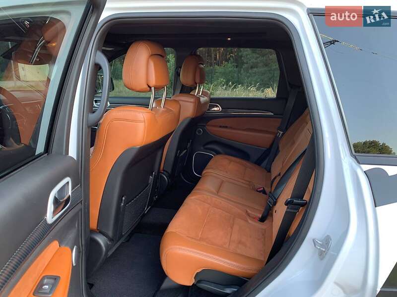 Внедорожник / Кроссовер Jeep Grand Cherokee 2018 в Киеве