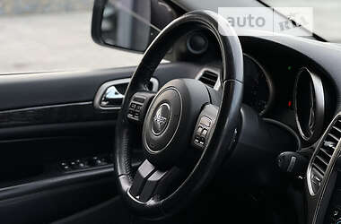 Внедорожник / Кроссовер Jeep Grand Cherokee 2010 в 