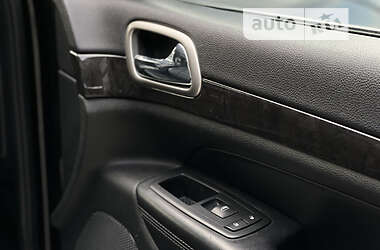 Внедорожник / Кроссовер Jeep Grand Cherokee 2010 в 
