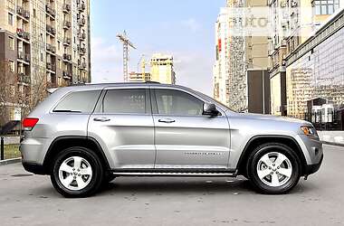 Позашляховик / Кросовер Jeep Grand Cherokee 2014 в Одесі