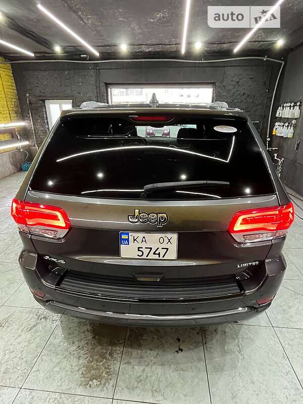 Внедорожник / Кроссовер Jeep Grand Cherokee 2017 в Киеве