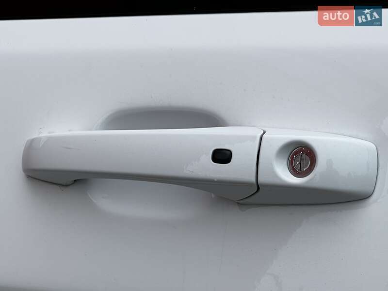 Внедорожник / Кроссовер Jeep Grand Cherokee 2019 в Одессе