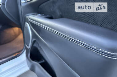 Позашляховик / Кросовер Jeep Grand Cherokee 2015 в 