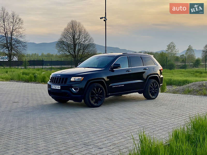 Внедорожник / Кроссовер Jeep Grand Cherokee 2015 в Тячеве