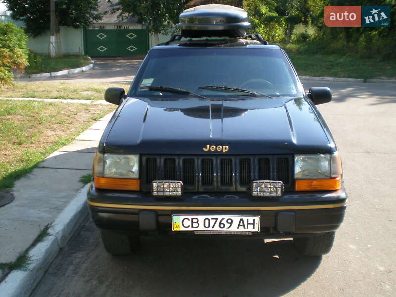 Внедорожник / Кроссовер Jeep Grand Cherokee 1993 в Чернигове