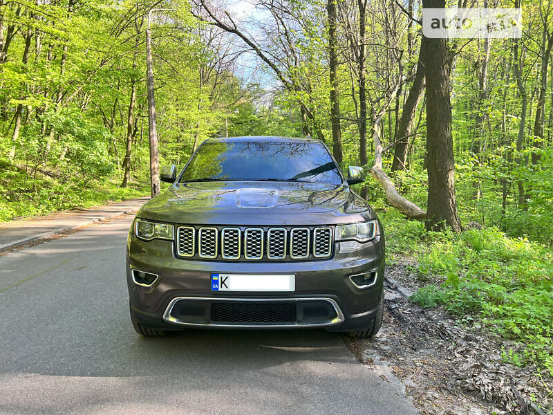 Позашляховик / Кросовер Jeep Grand Cherokee 2017 в Києві