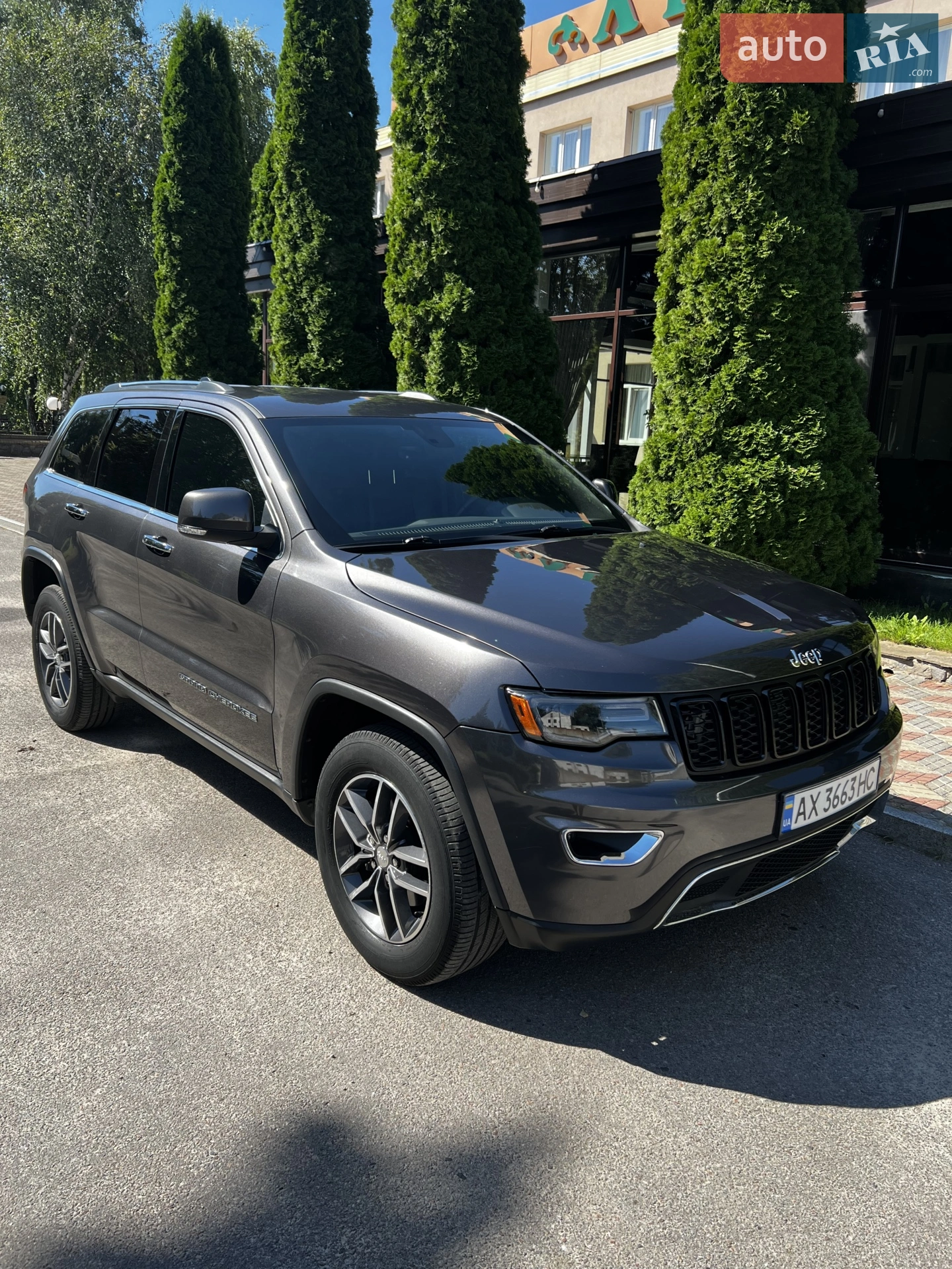 2017 Jeep Grand Cherokee - мініатюра 21