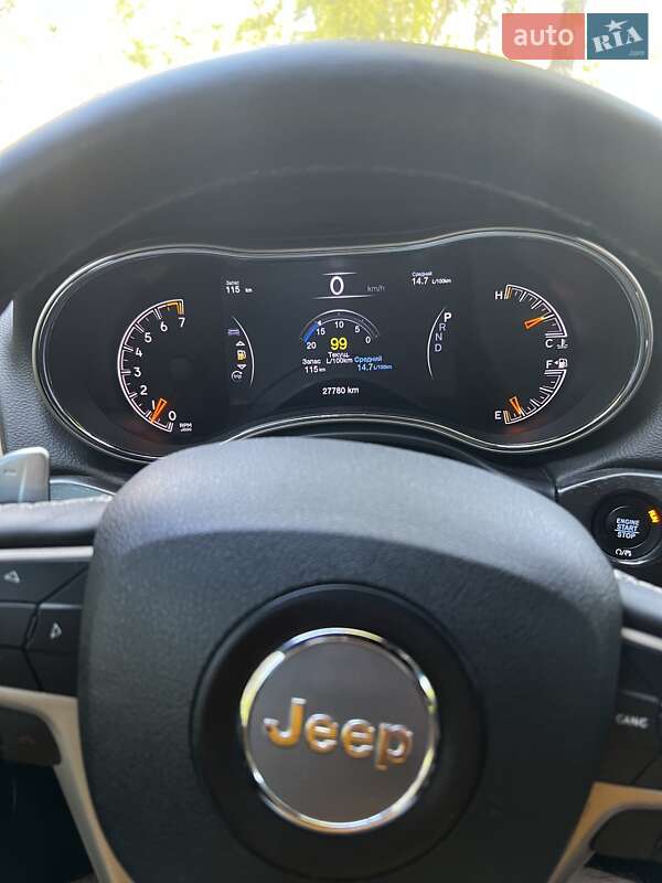 Внедорожник / Кроссовер Jeep Grand Cherokee 2017 в Краснограде