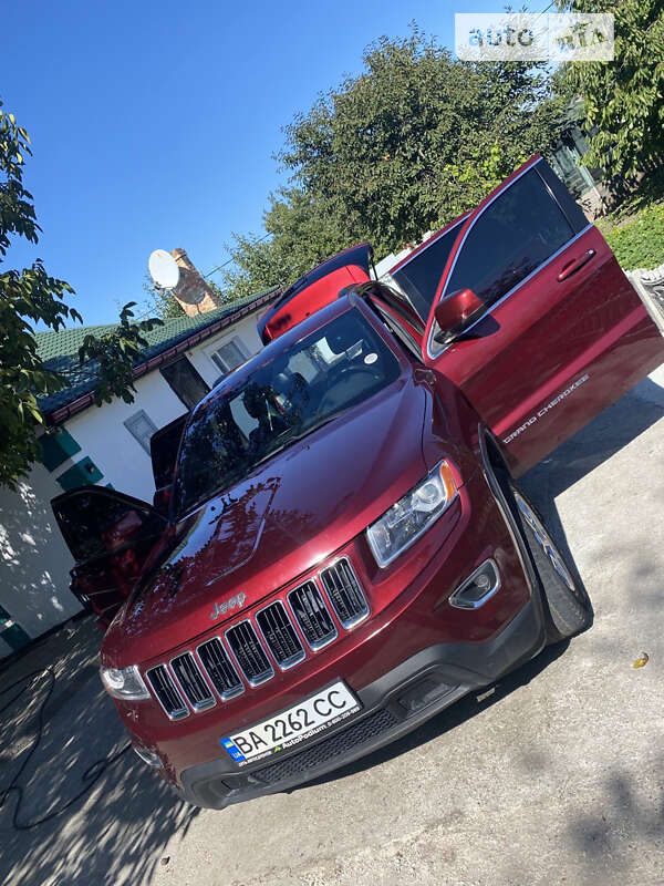 Внедорожник / Кроссовер Jeep Grand Cherokee 2016 в Кропивницком