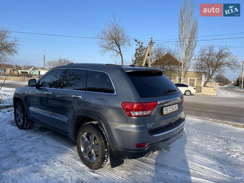 Внедорожник / Кроссовер Jeep Grand Cherokee 2011 в Березнеговатом