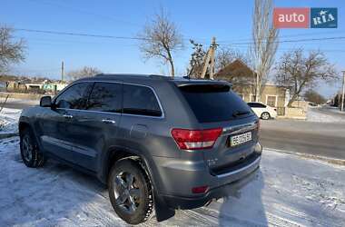 Внедорожник / Кроссовер Jeep Grand Cherokee 2011 в 