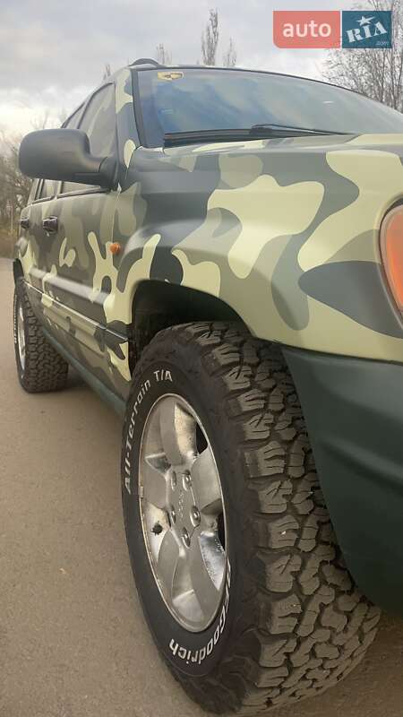 Внедорожник / Кроссовер Jeep Grand Cherokee 2001 в Константиновке (Краматорского района) фото 4 Внедорожник / Кроссовер Jeep Grand Cherokee 2001 в Константиновке (Краматорского района)