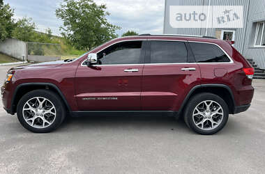 Внедорожник / Кроссовер Jeep Grand Cherokee 2018 в Сумах