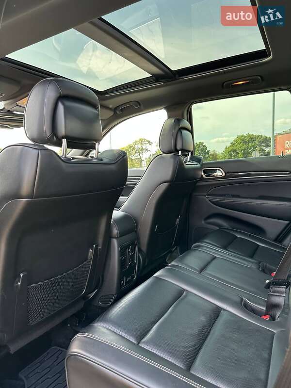 Внедорожник / Кроссовер Jeep Grand Cherokee 2015 в Одессе фото 17 Внедорожник / Кроссовер Jeep Grand Cherokee 2015 в Одессе