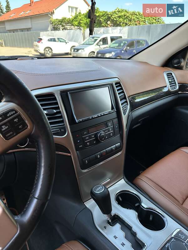 Внедорожник / Кроссовер Jeep Grand Cherokee 2012 в Ужгороде фото 7 Внедорожник / Кроссовер Jeep Grand Cherokee 2012 в Ужгороде