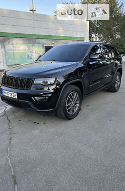 Внедорожник / Кроссовер Jeep Grand Cherokee 2018 в Сумах