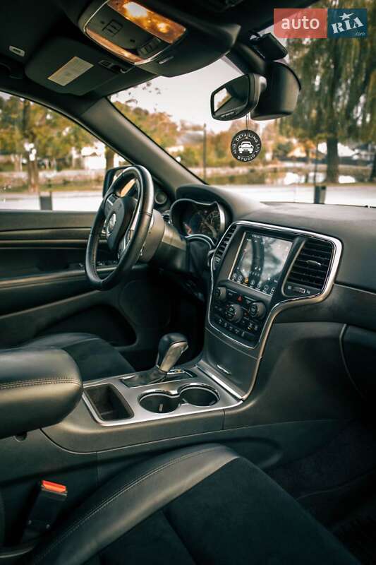 Внедорожник / Кроссовер Jeep Grand Cherokee 2018 в Львове