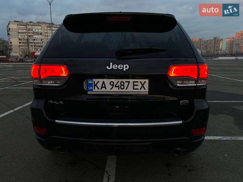 Внедорожник / Кроссовер Jeep Grand Cherokee 2017 в Киеве
