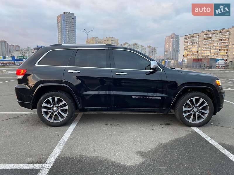 Внедорожник / Кроссовер Jeep Grand Cherokee 2017 в Киеве