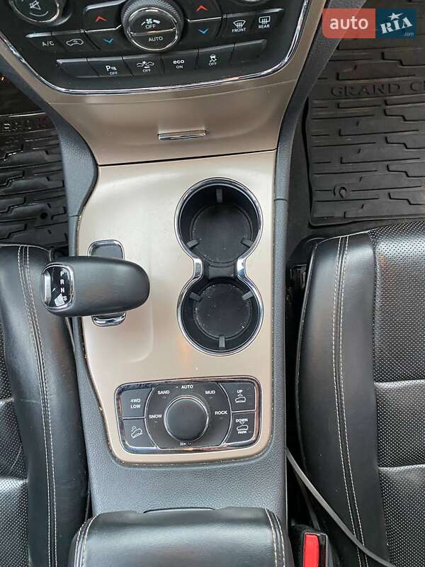 Позашляховик / Кросовер Jeep Grand Cherokee 2015 в Львові