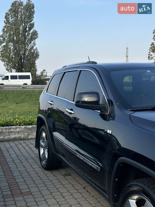 Внедорожник / Кроссовер Jeep Grand Cherokee 2012 в Ужгороде