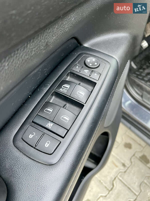 Позашляховик / Кросовер Jeep Grand Cherokee 2015 в Луцьку фото 51 Позашляховик / Кросовер Jeep Grand Cherokee 2015 в Луцьку